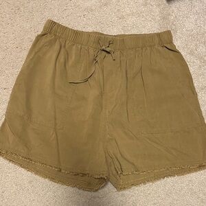 Wantable Casual Tencel Drawstring Shorts in khaki